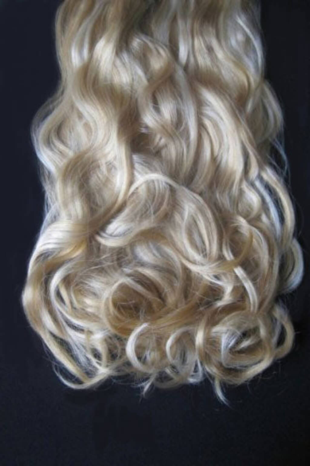 Clip-in hair extensions, 6 piece, full head, 150g blonde 24BH613
