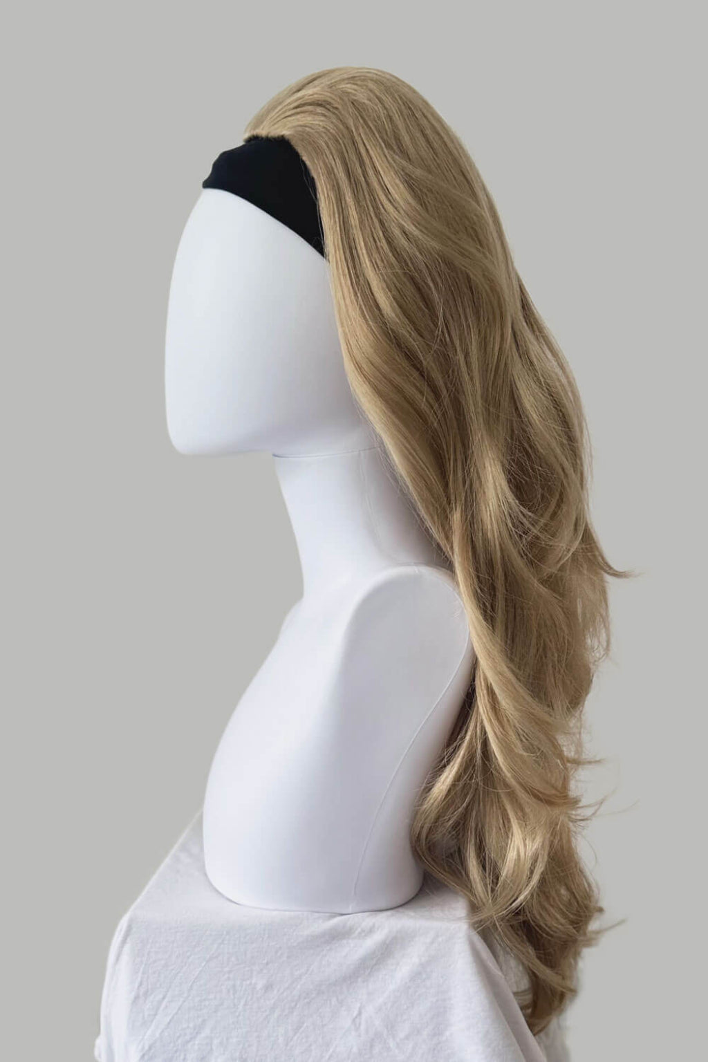 High crown long, wavy half wig and volume ring: Bardot blonde 24H613