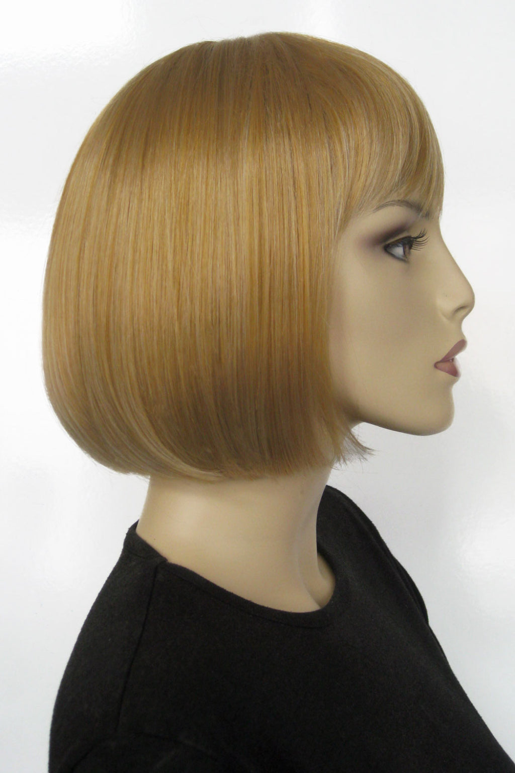 Blonde bob wig with fringe: Gracie 143T26A