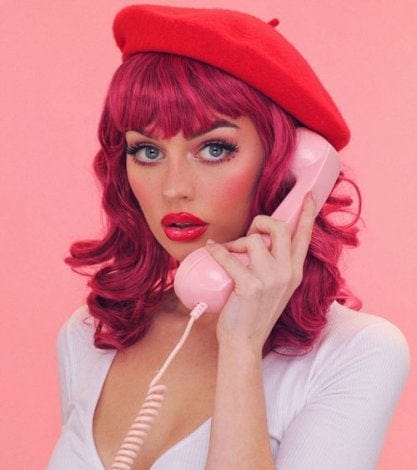 Black and pink pinup wig, curled with a short fringe: Billie AnnabellesWigs